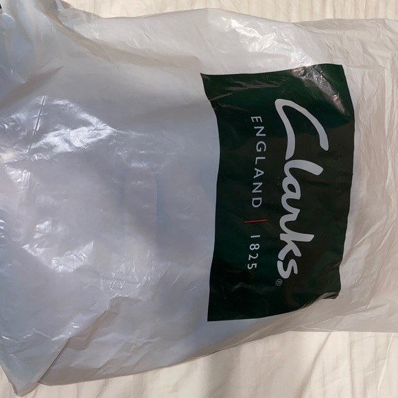 Clarks - Picture 2 of 8